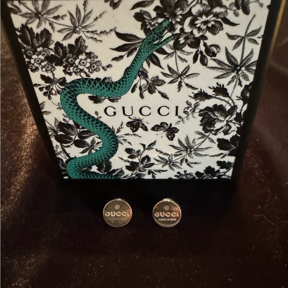 Authentic Gucci sterling silver trademark logo button stud earrings - Picture 3 of 13